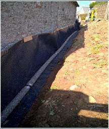 drain en pied de mur : Mur-Assechement